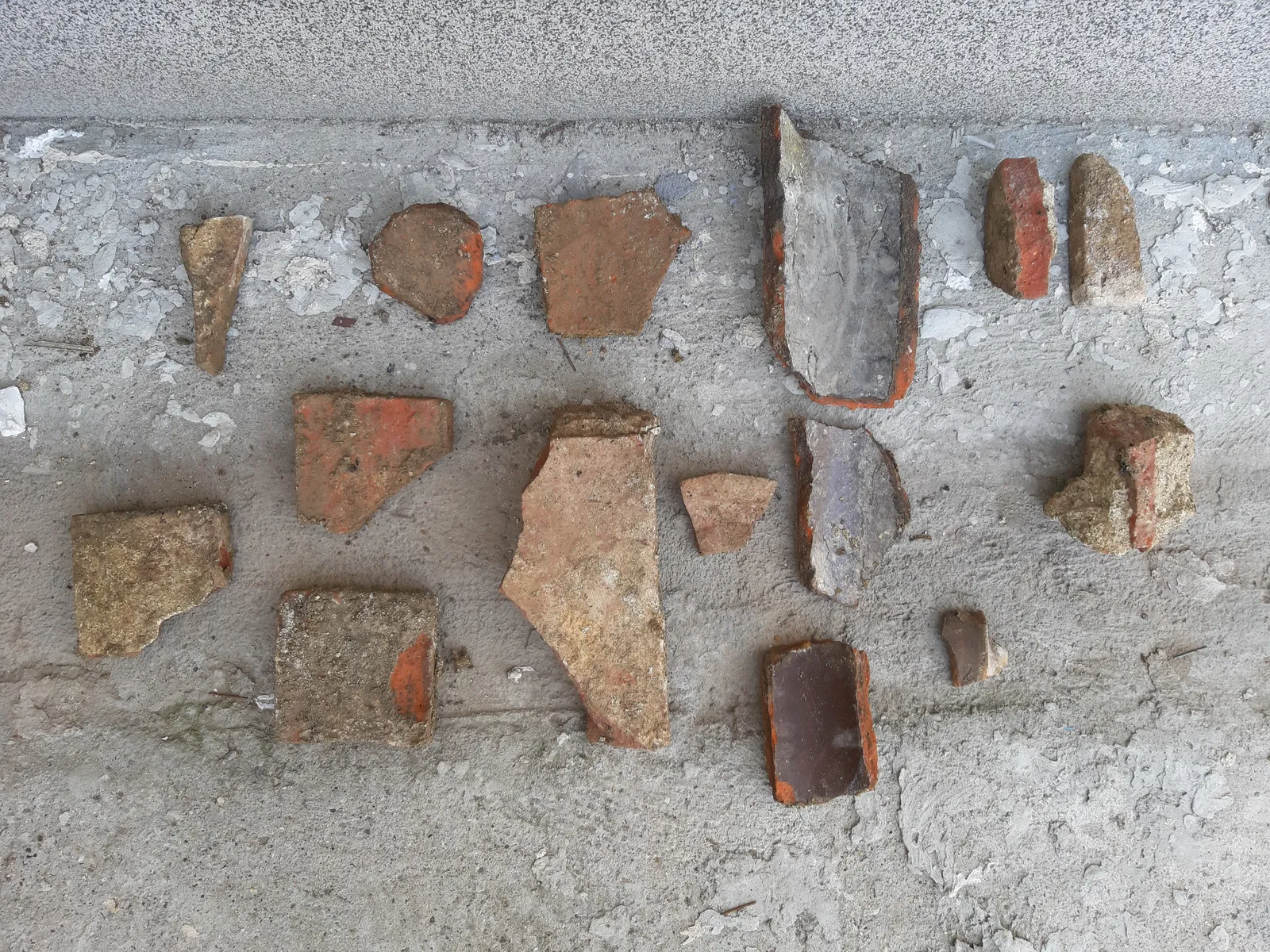 Ceramic shards from the medieval layers